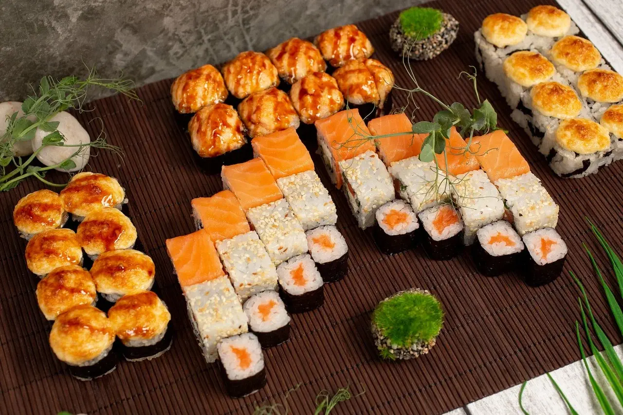 Где можно заказать роллы в Оренбурге 🍣